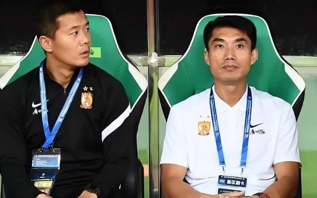 中超豪华教练团:郑智即将执教青岛西海岸,或有顶级外教辅佐!