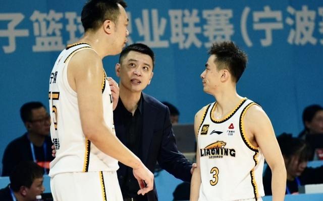 辽宁男篮全新阵容亮相！杨鸣拒绝输球，新援首秀，赵继伟确定出战