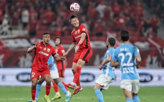 海港末轮客场战平大连英博即夺冠,2年前末轮曾送大连人降级