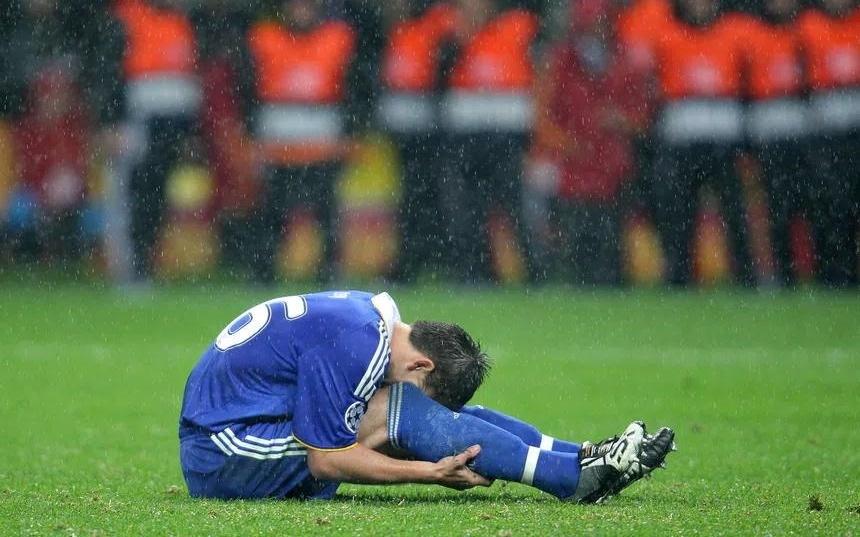 特里:在罚丢点球导致蓝军错失2008年欧冠冠军后,曾想过自杀