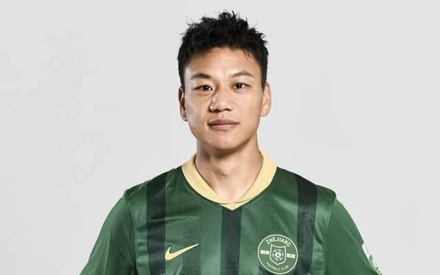 左后卫告急，大连可考虑1将示好海港有利留刘祝润别中甲捡漏