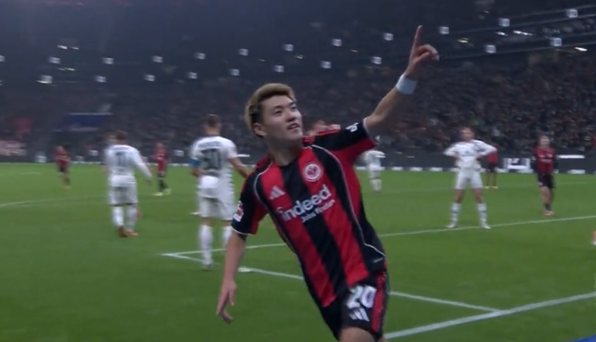 德甲最新积分战报斯图加特逆转差拜仁7分法兰克福4轮不败升第7