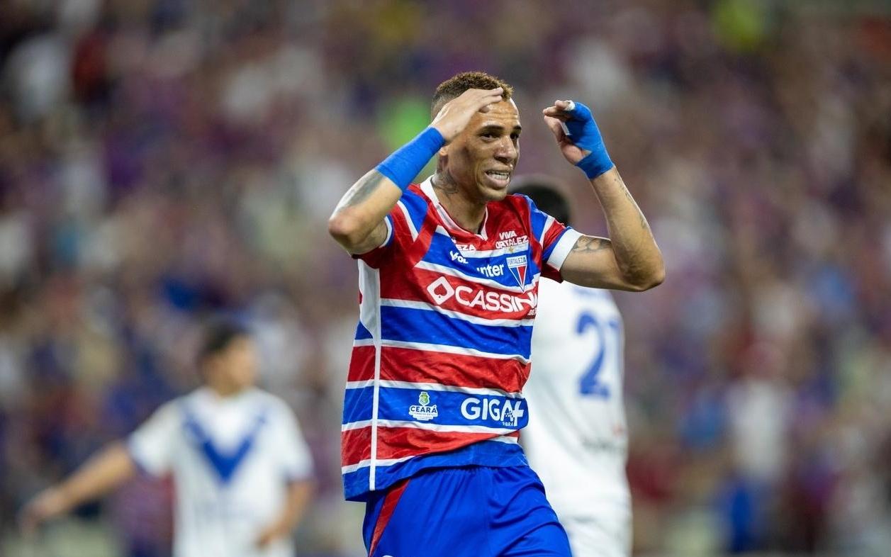 辽宁铁人杀疯了!豪掷1267万元拿下巴西锋霸,新赛季直接冲冠了