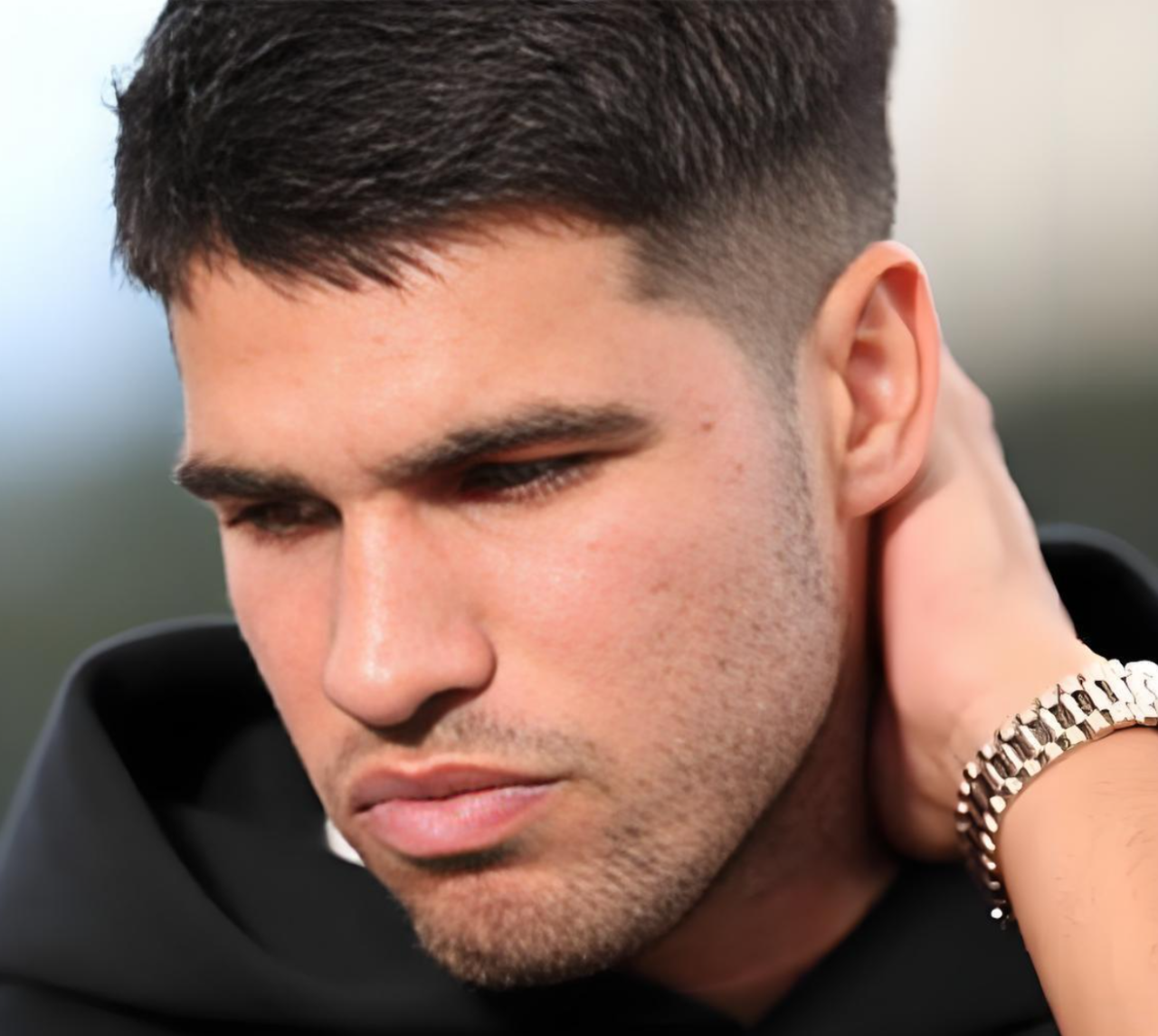 阿卡分手风波未平再遭英名宿警告，王欣瑜减少热身赛背后另有谋划