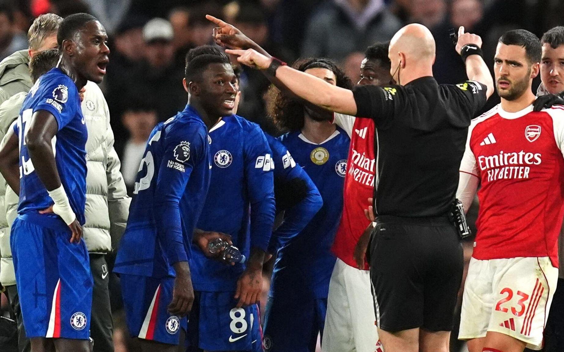 自2010年8月以来,阿森纳首次英超上半场多打一人后未能取胜