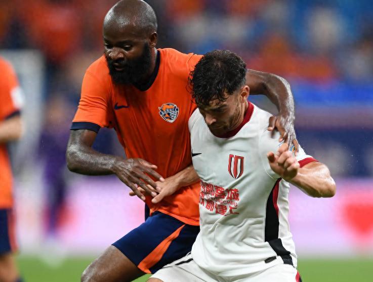 闹剧！中超球队陷入欠薪危机，遭外援威胁，已陷入死循环