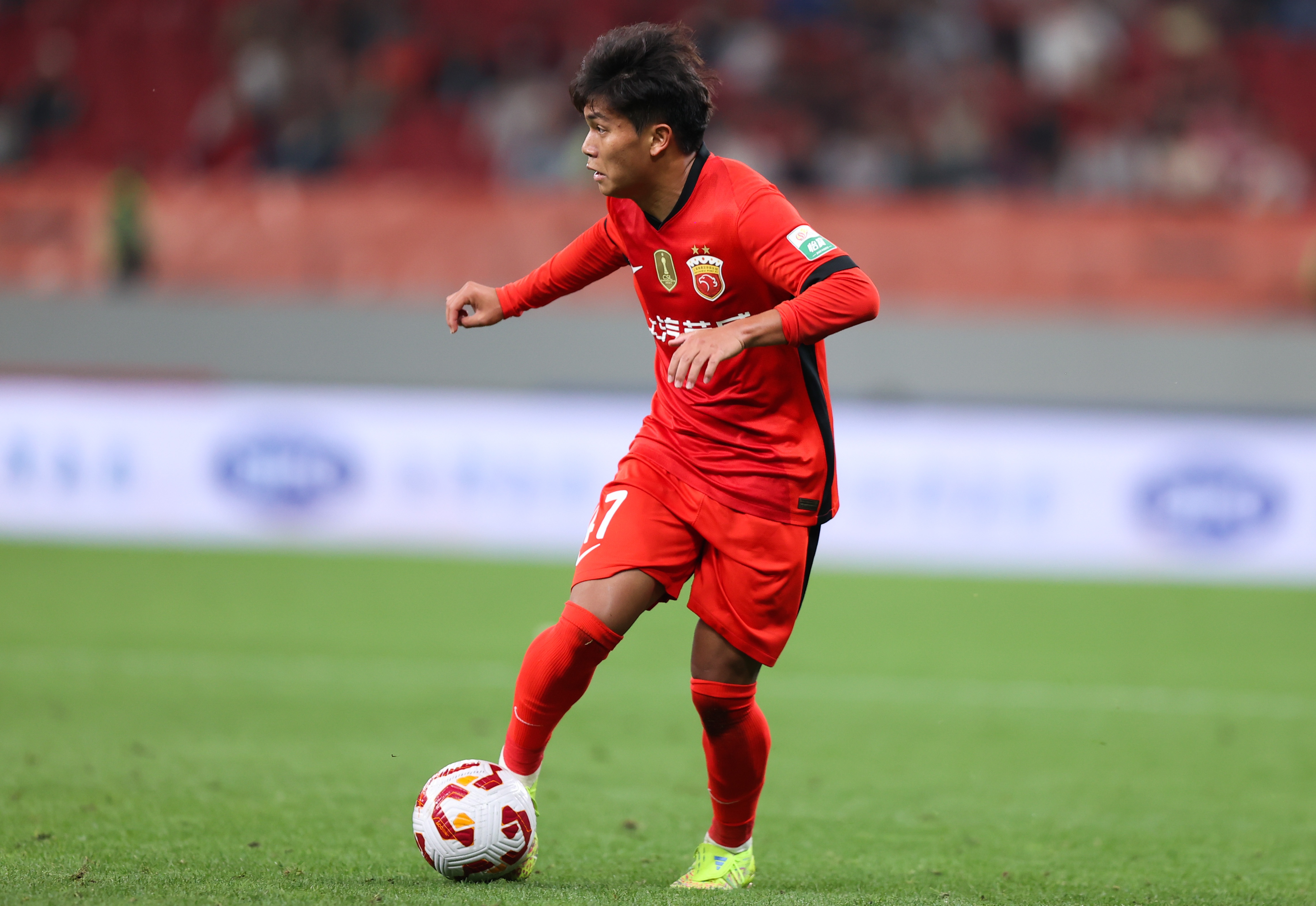 全运U20资格赛上海vs北京：蒯纪闻、李新翔、王汉龙、范双杰先发