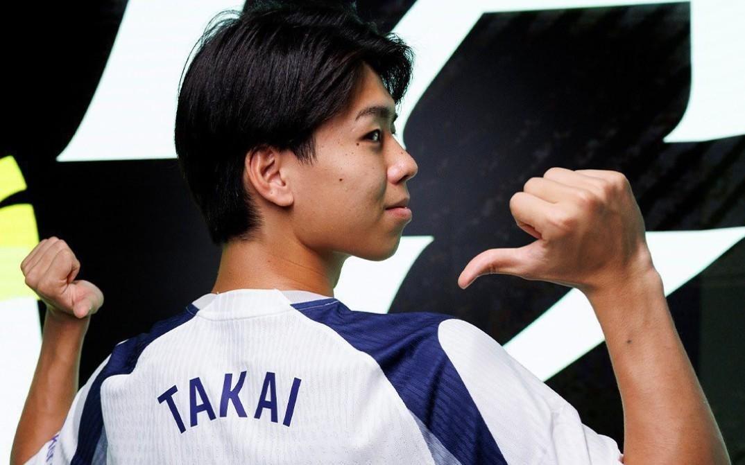 加盟快半年了，高井幸大首次进入热刺替补名单