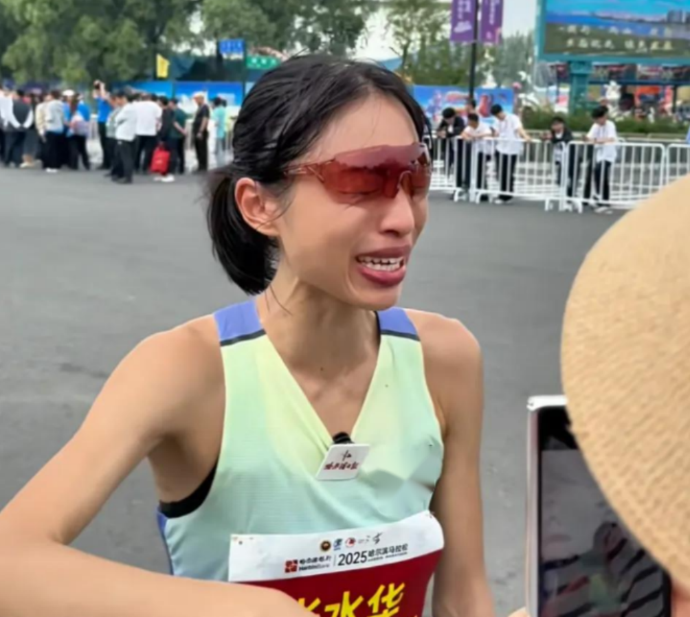 女护士马拉松夺冠反被骂哭只因一句话遭到群嘲