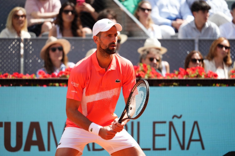 38岁后首胜！ATP250日内瓦站：德约科维奇20阿纳尔迪，锁定四强
