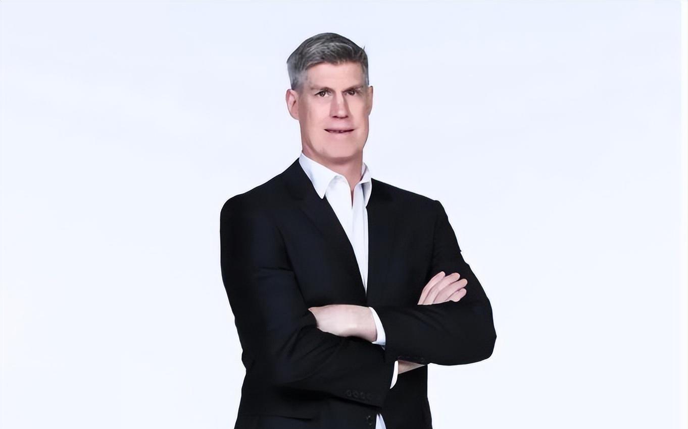 万万没想到，CBA第一个下课的主教练不是丁伟，而是他！