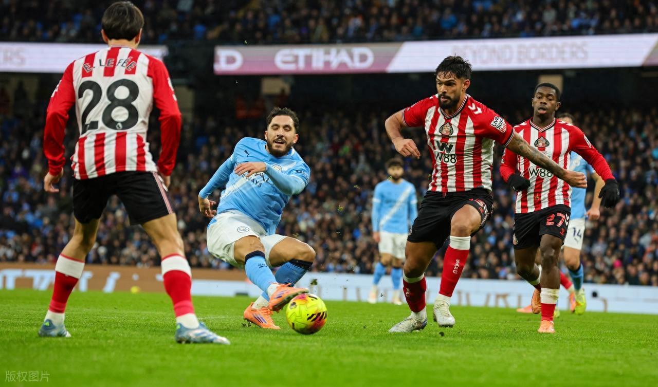 英超最新积分战报阿森纳的冠军梦又悬了!曼城大胜只差榜首2分