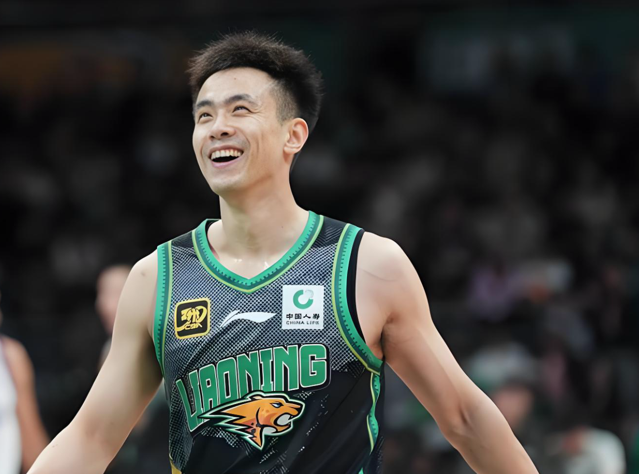 三分球40中39！赵继伟状态爆棚杨鸣：继