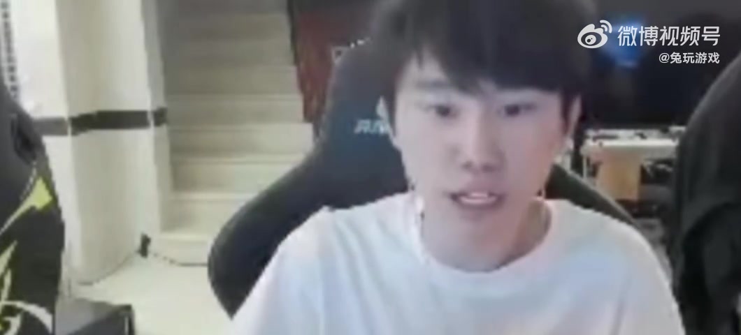 Doinb分析现在直播环境：感觉LOL水友看腻单排就想要一个新鲜感