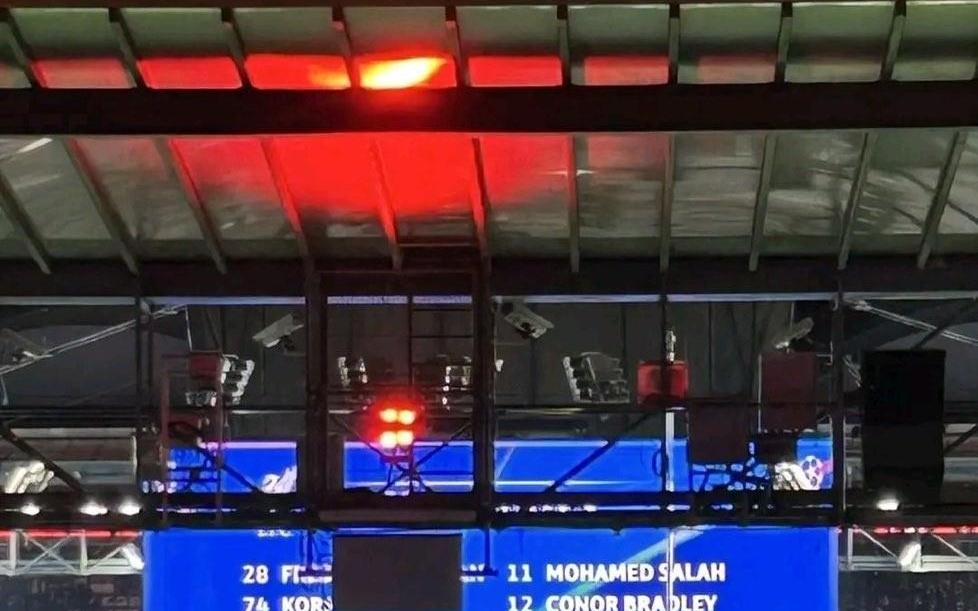 你永远不会独行,法兰克福播报利物浦大名单时带上了若塔