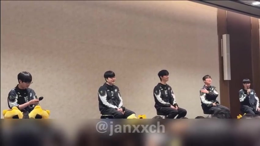 Duro队内成员排序：第一名chovy如果载赫哥生气了就是第二名