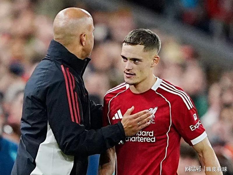 一败再败！英超四大黑马只剩一个，曼联