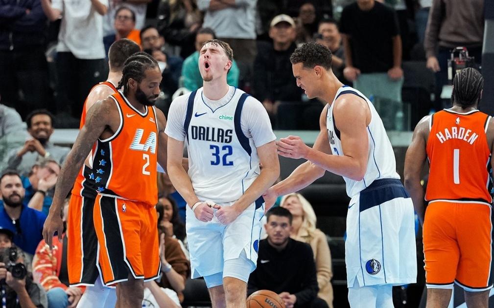 场均轰27分8助,表现越来越消极!NBA的劳模超巨,真想离开就直说