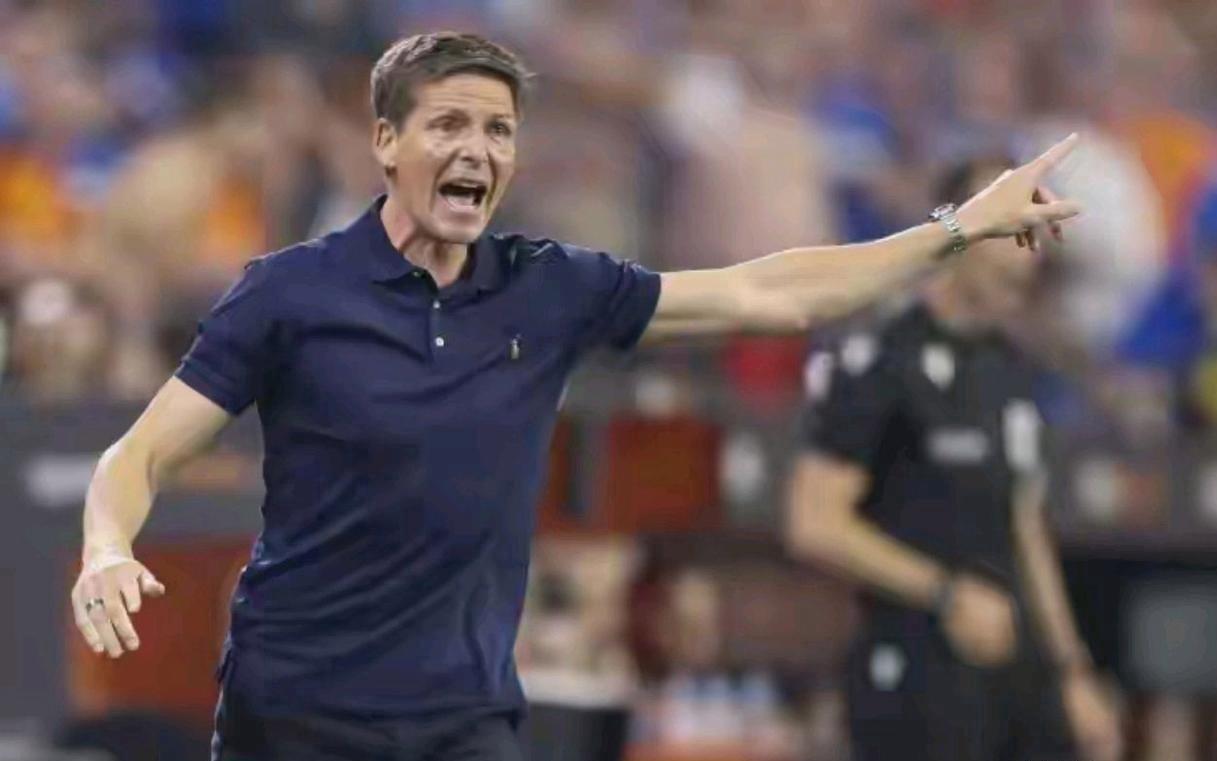 足总杯经典对决重现:卫冕冠军水晶宫迎战非联赛劲旅麦克斯菲尔德