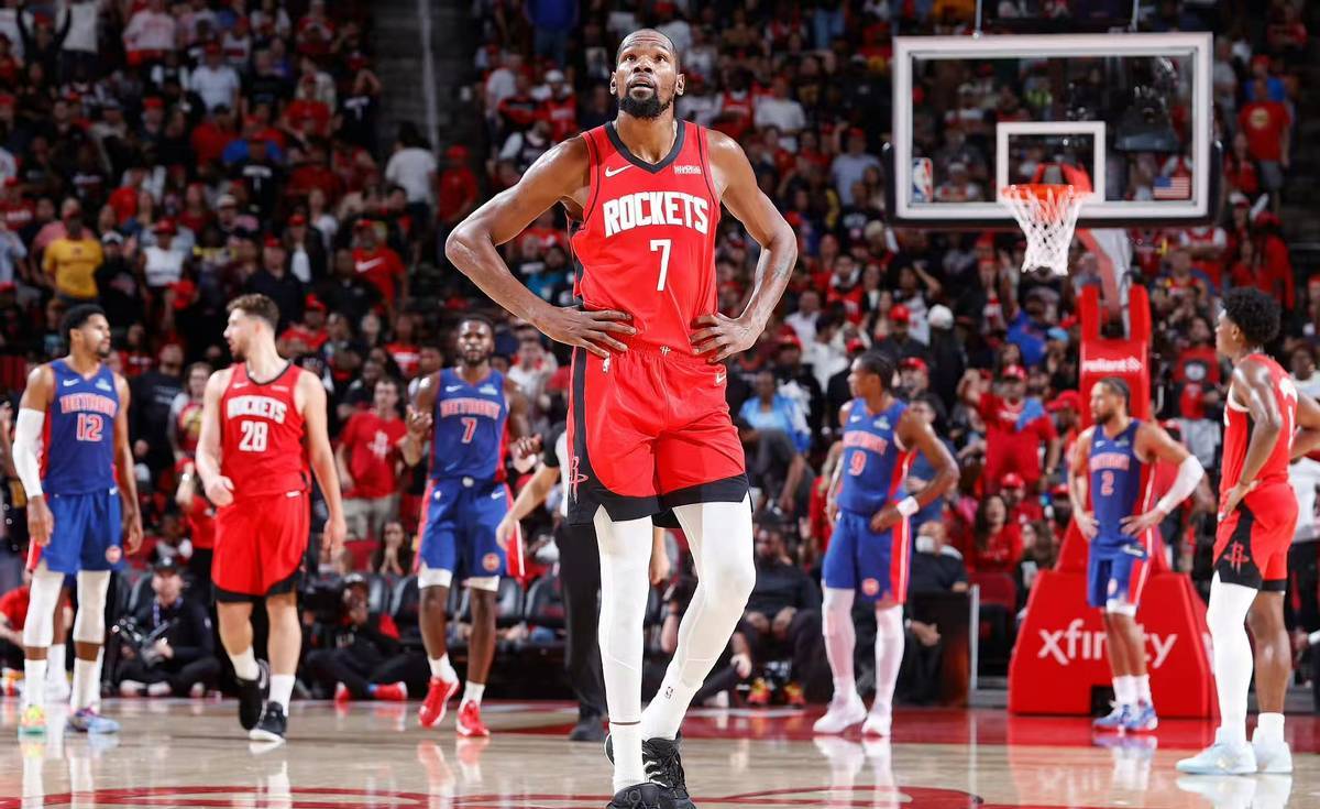 單賽季場(chǎng)均35+有多難NBA歷史僅6人做到，強(qiáng)如科比、哈登僅1次