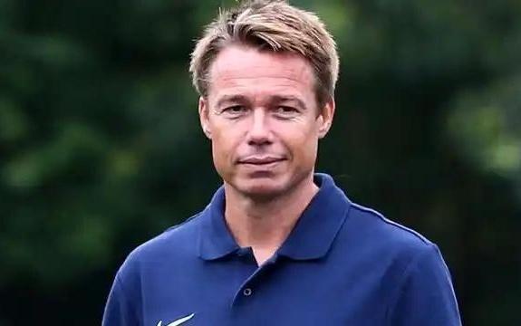 勒索克斯指出,吉滕斯的心态属于薄弱环节马雷斯卡找到了整体性