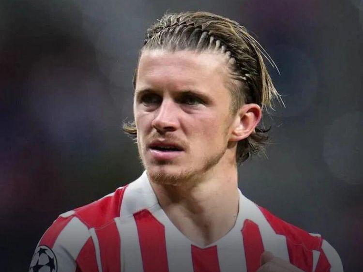 曼联签加拉格尔举棋未定,其难替代卡塞米罗!阿莫林明确买人标准