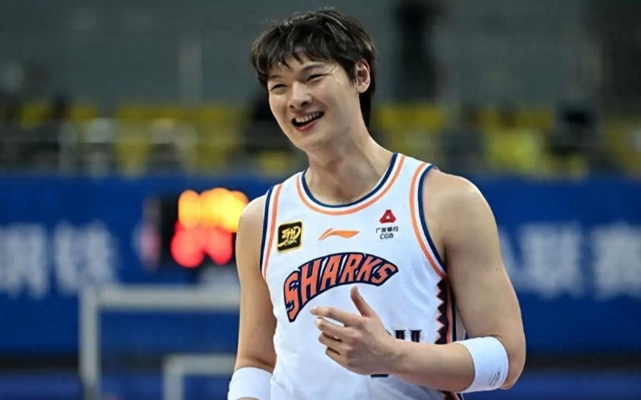 曝CBA计划扩军+升降级！上海队掀桌签NBA超级中锋，实力超京粤