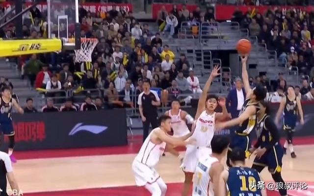 广东5分险胜深圳引热议！徐杰关键抛投杀死比赛引媒体人狂赞