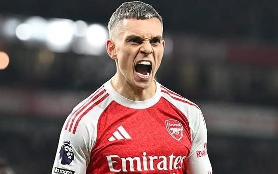 邮报：特罗萨德续约前被告知可能会是轮换，但他现在已是首选