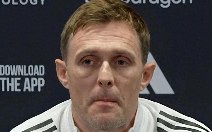 弗莱彻上任后的首个动作：先致电弗格森求教