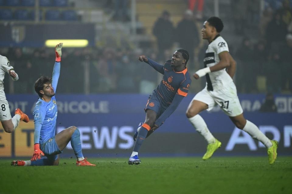 国米2比0帕尔马意甲六连胜，为争冠之战重塑信心，但也要警惕一点