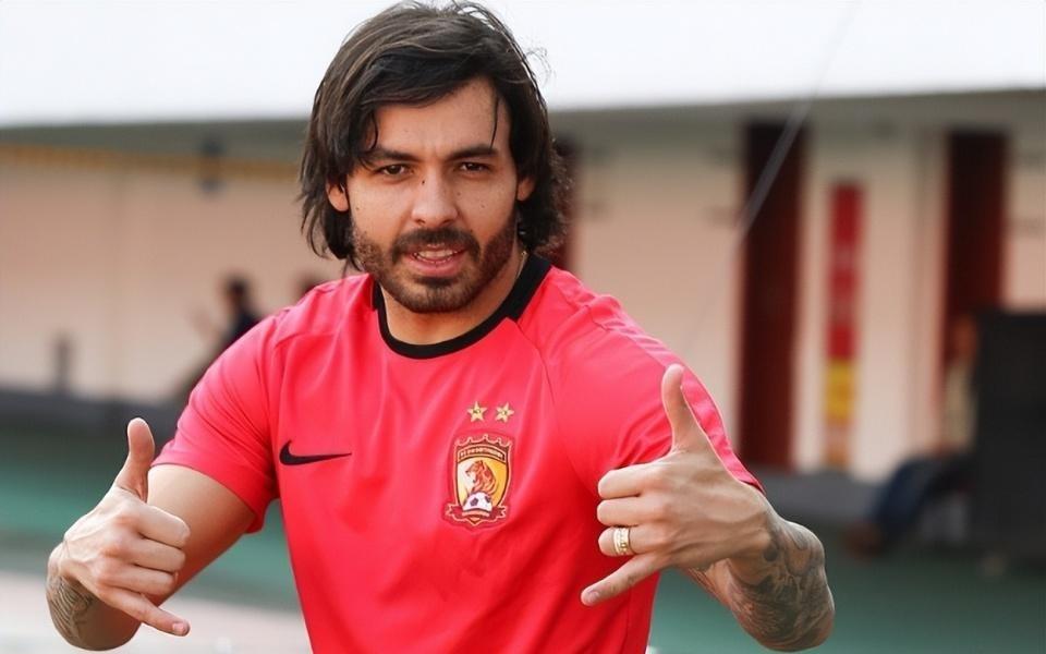 期待！恒大传奇球星欲重返中国足坛，改行当经纪人，帮中超队引援