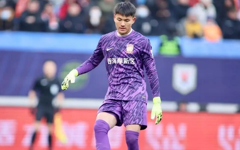 前途无量！国足21岁天才闪耀亚洲杯，身