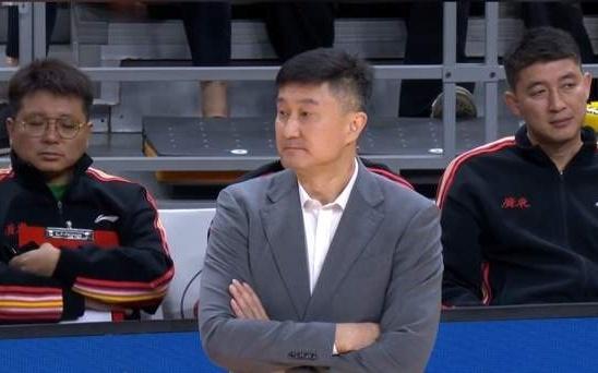 广东3消息！希望之星获奖，18岁新秀强硬回击杜锋，新援请战辽篮