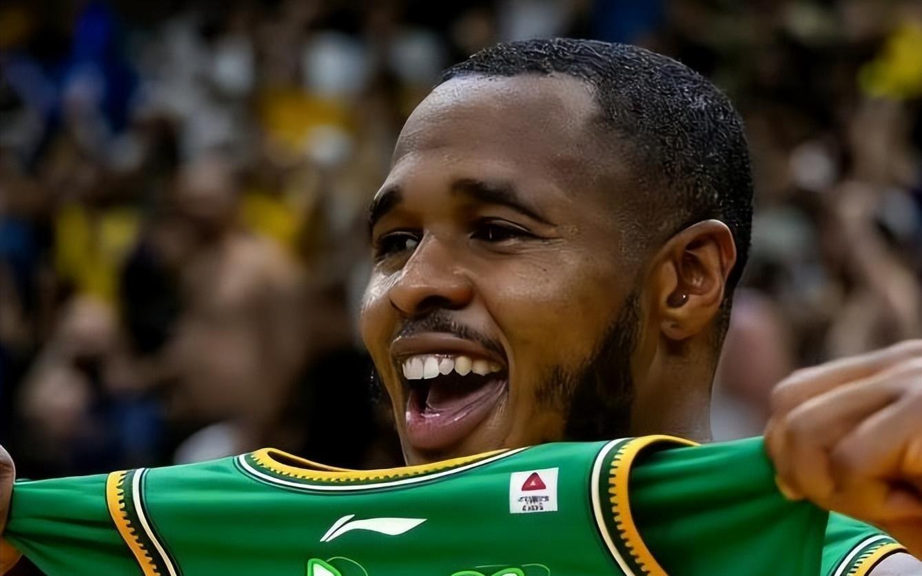 宁可用单外援，也不再让他上场，辽篮这名外援，应该要被裁掉了