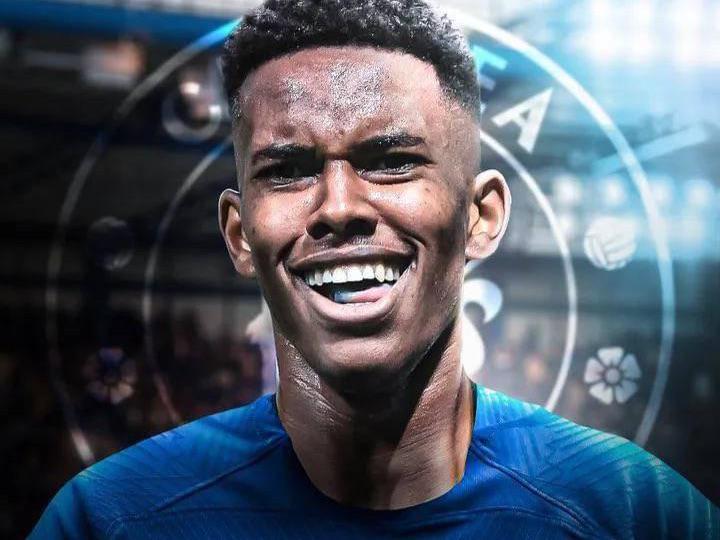 18岁的年龄，8000万的身价，切尔西选对了人自信和专注才是利器