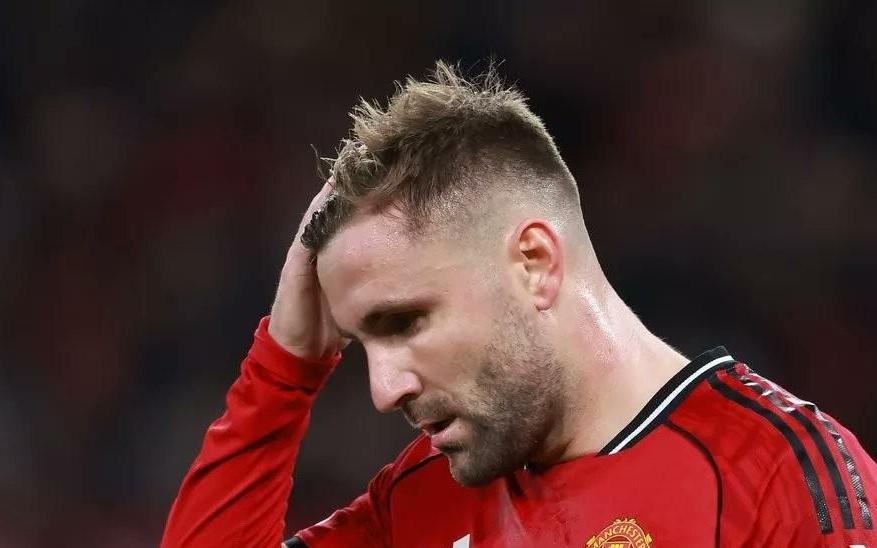 卢克肖缺战，本赛季至今仅缺席一场对阵格林斯比的比赛