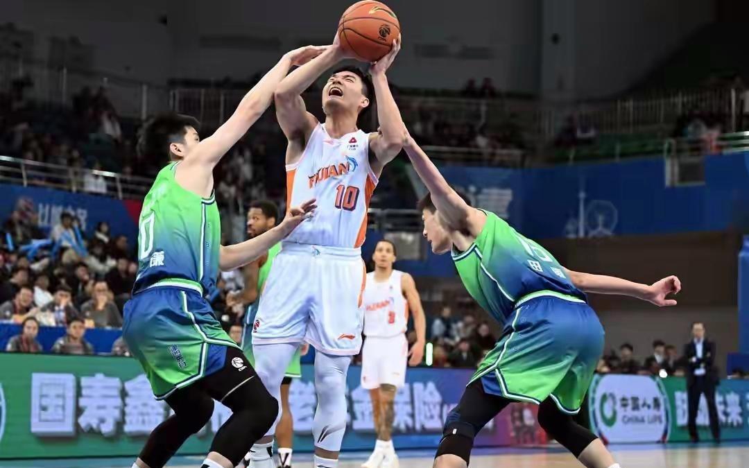 林庭谦20分5板8助CBA常规赛天津10676战胜福建邹阳23分