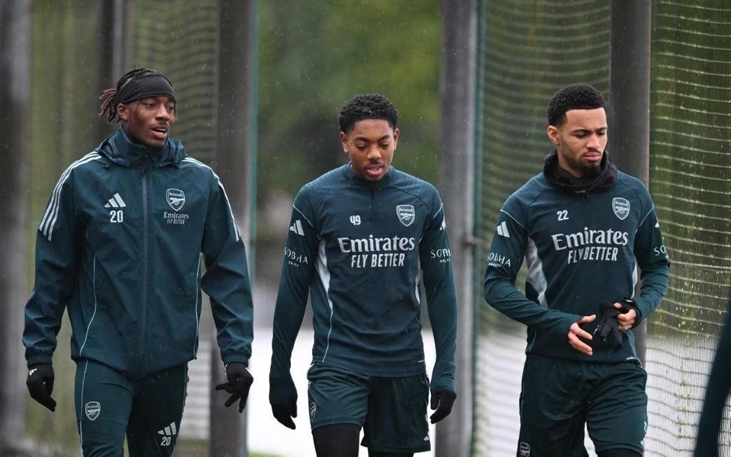 热闻哲凯赖什一传一射，加纳乔双响，英联杯切尔西23阿森纳