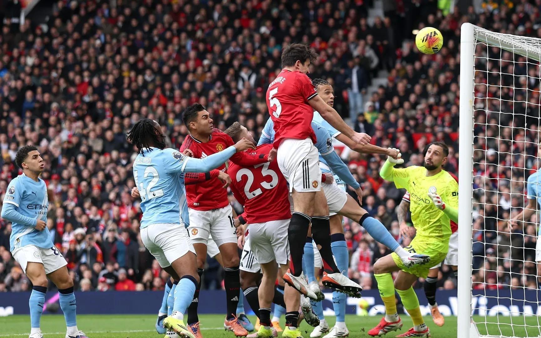 16次，曼联是本赛季英超击中门柱次数最多的球队