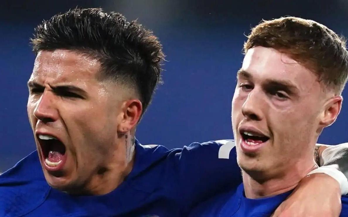 英媒：皇马有意签下切尔西中场恩佐，球员本人对转会持开放态度