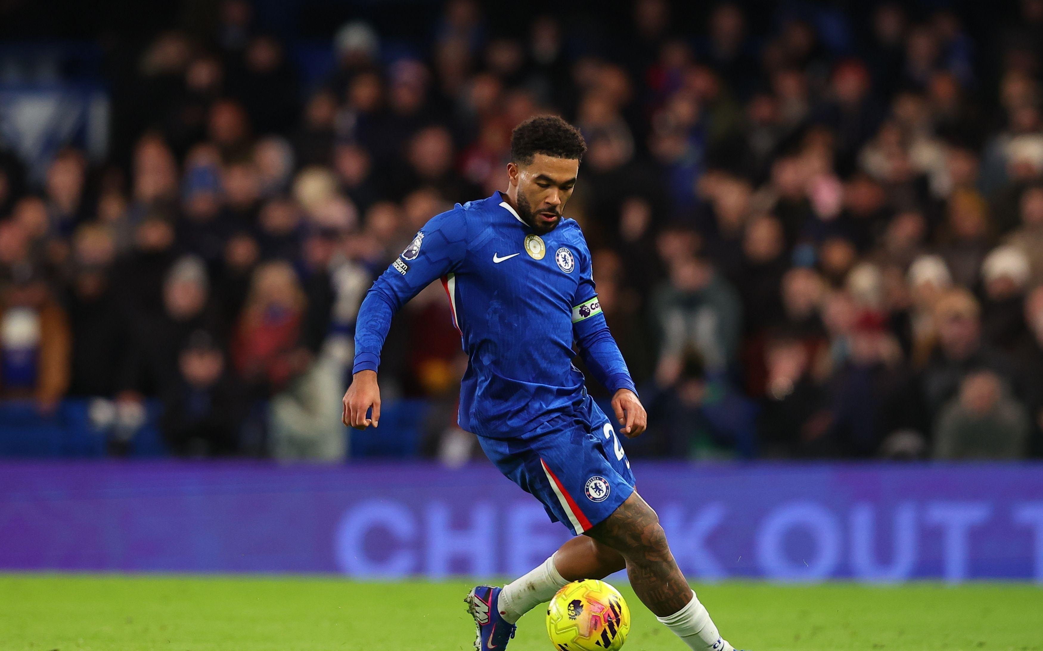 一日英超动向：对手送礼阿森纳夺冠概率激增，曼联赢下德比之后