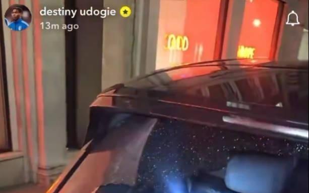 祸不单行，热刺不敌西汉姆联后乌多基的车后窗玻璃被砸碎