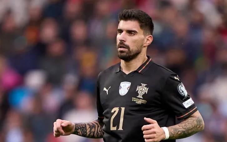 名记：曼联方面一再淡化1月签约鲁本内维斯的可能性