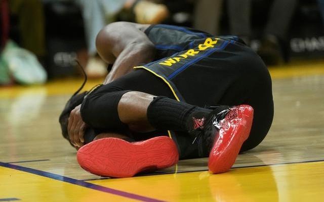 巴特勒赛季报销后，勇士队又一次走上了岔路口