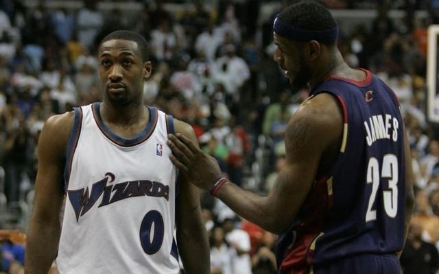 阿里纳斯：詹姆斯本该跟我一样做播客，41岁的他是NBA第1522的球员