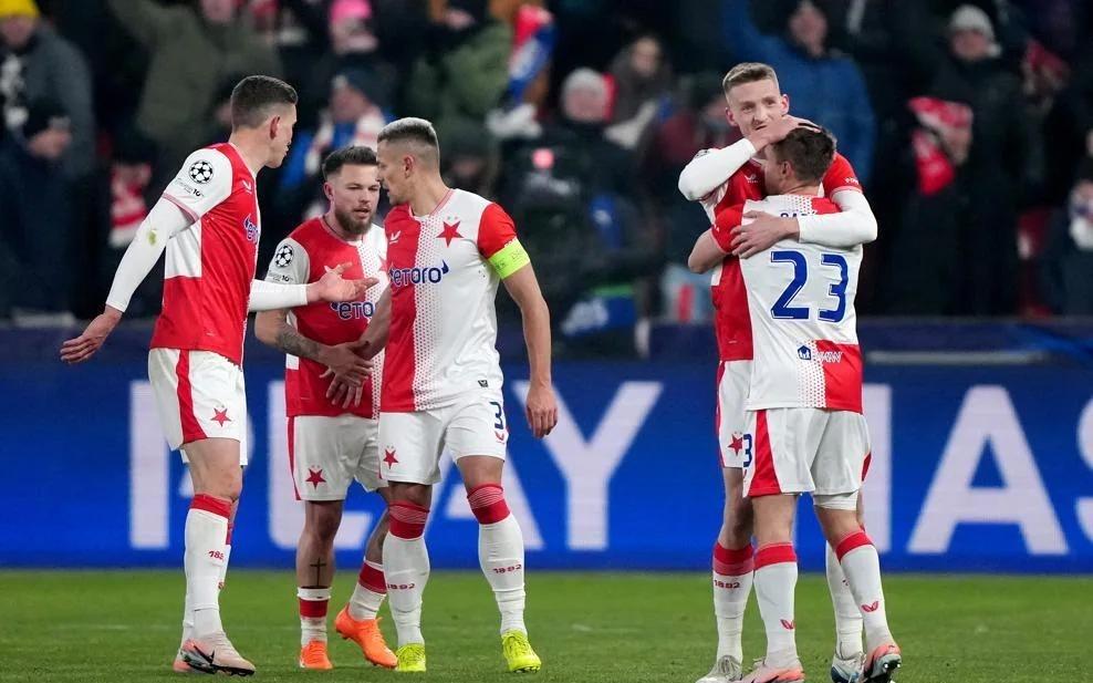 斯拉维亚中场：半场22巴萨的时候，我们认为有机会拿到一分