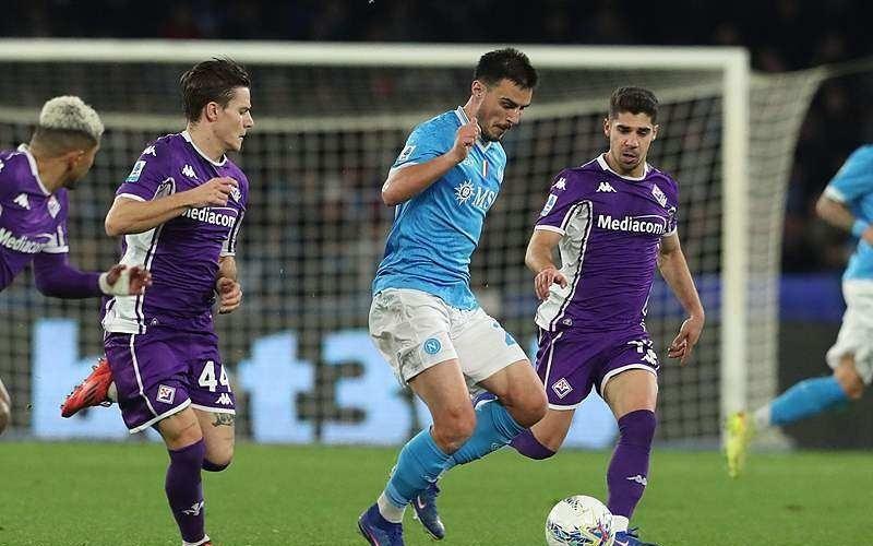 那不勒斯21佛罗伦萨，韦尔加拉、古铁