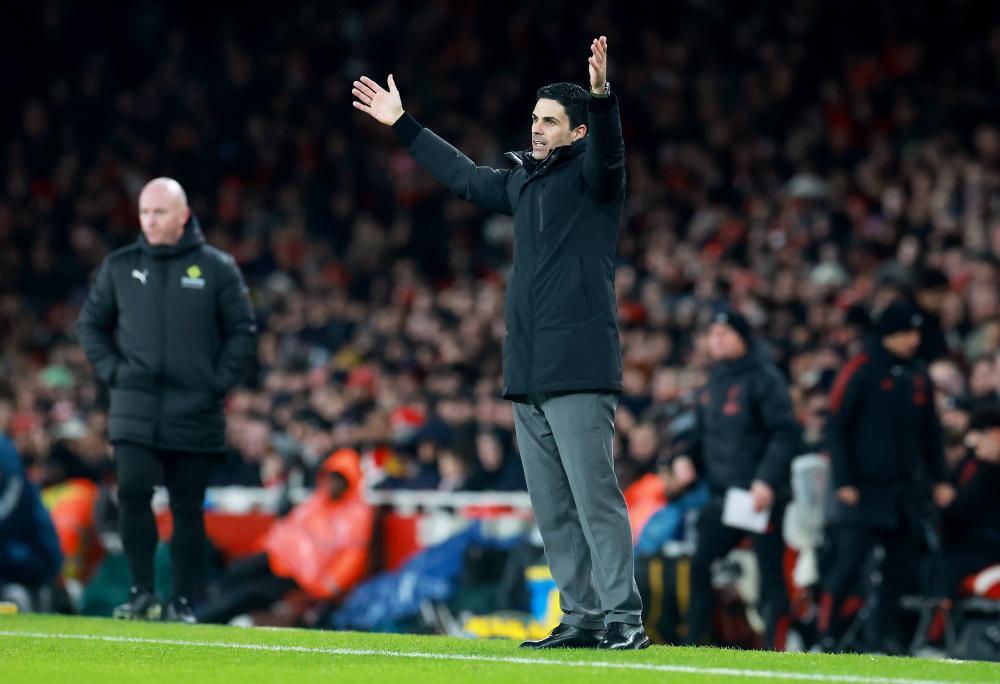 真是运气好枪手的冠军越来越稳：虽掉链子依旧，但对手也在掉