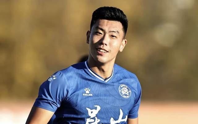 海牛一进一出，新外援前锋单赛季16球米兰擅长捡漏冯伯元去陕西